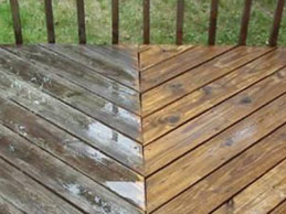 Deck Staining in St-Louis